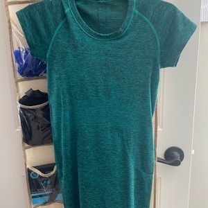 Lululemon Swiftly Tech short sleeve Green